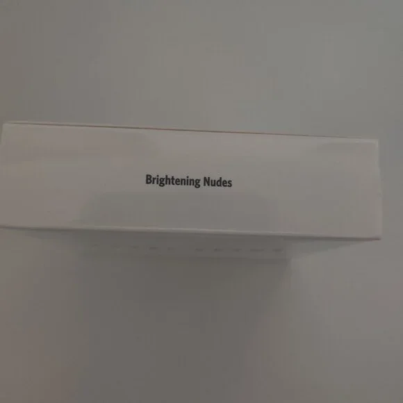 Luxury Brand Bobbi Brown Brightening Finishing Powder - Picture 5 of 8